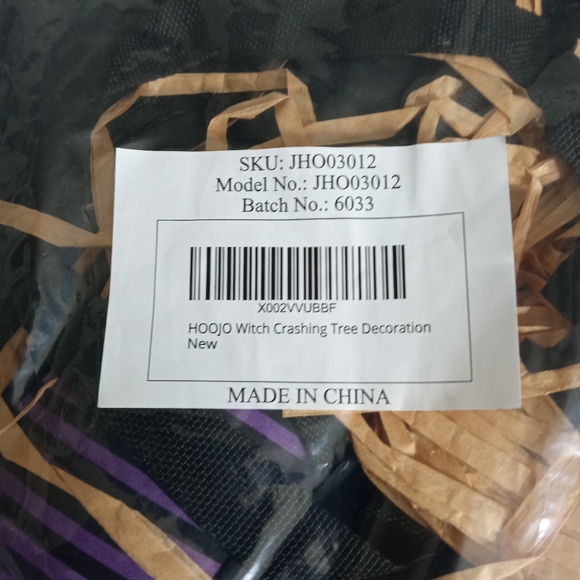 HOOJO Witch Crashing Tree Decoration HP 🎉 Best In Home Posh Party - Picture 7 of 7